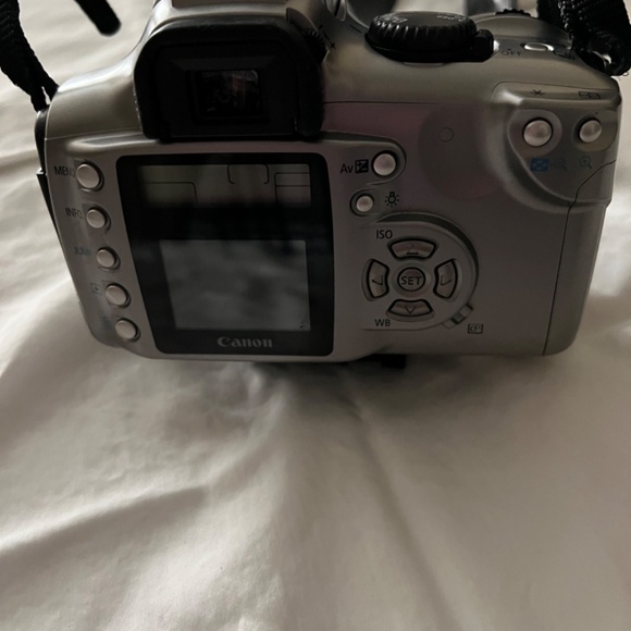 CANON EOS - Digital Rebel DS6041 DSLR Camera W/ Lens / 6.3 Megapixel - Picture 6 of 16